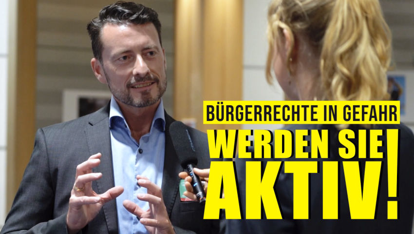 „Wenn du dich nicht um deine Bürgerrechte kümmerst, wird es kein anderer tun.“ - Andreas Lichert, Po