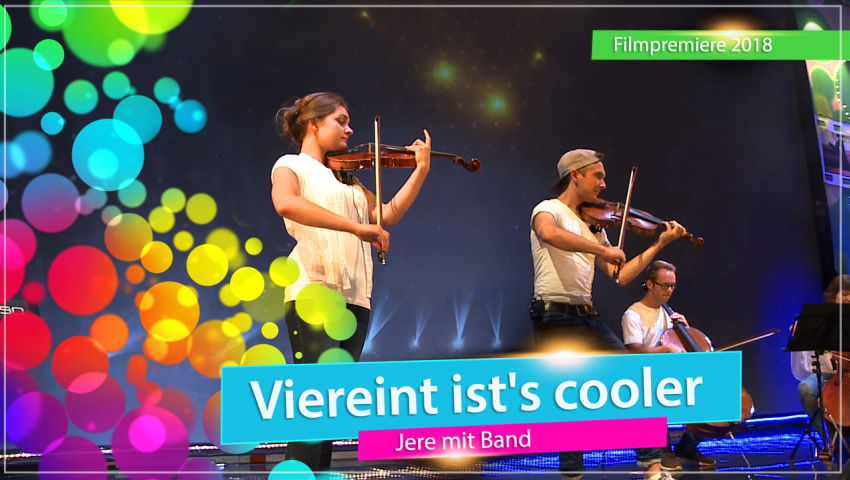 ♫ Viereint ist’s cooler ♫ – von der Filmpremiere 'Viereint geht's besser'